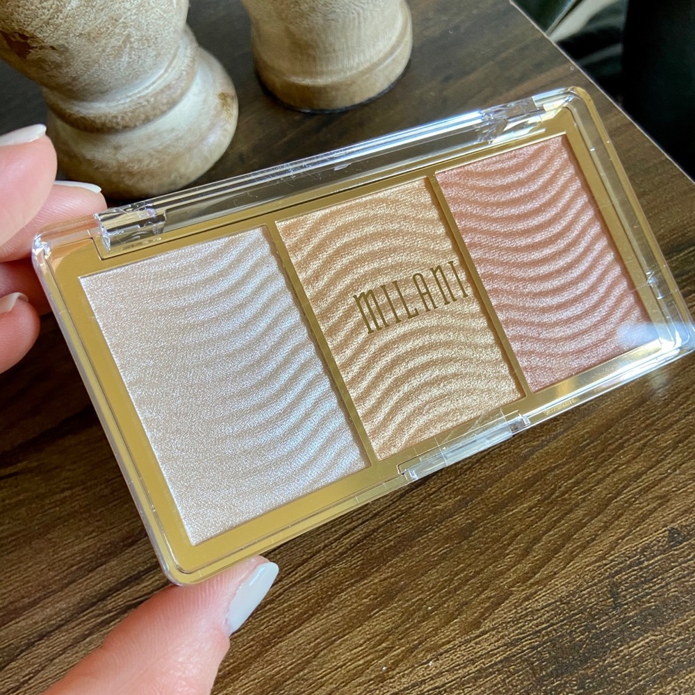 NIB Milani Stellar Lights Highlighting Palette